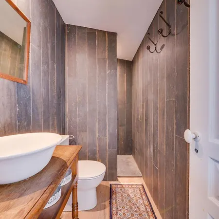 Guest house Very Charming Chartrons 4*