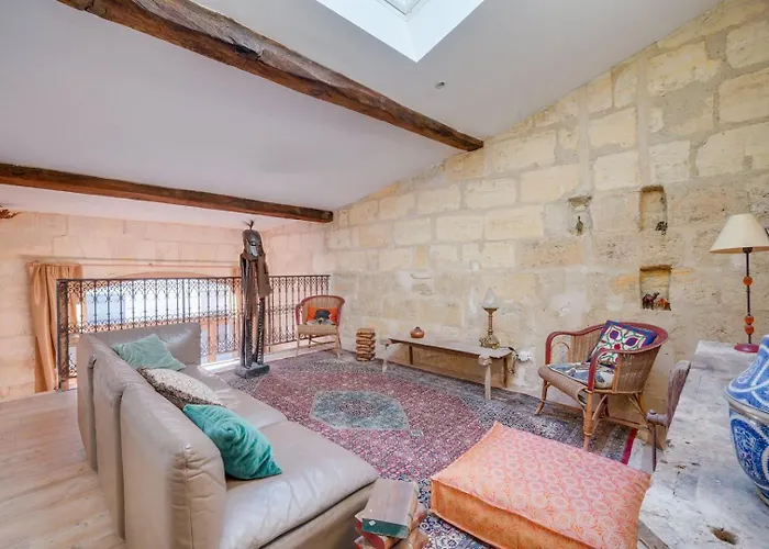 Гостевой дом Very Charming Chartrons 4*