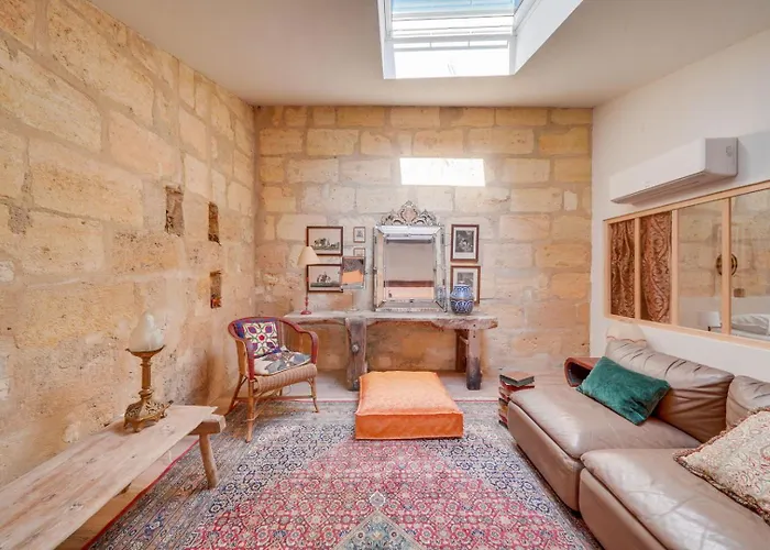 Very Charming Chartrons 4* Бордо