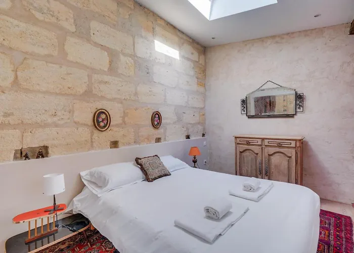 Very Charming Chartrons 4*