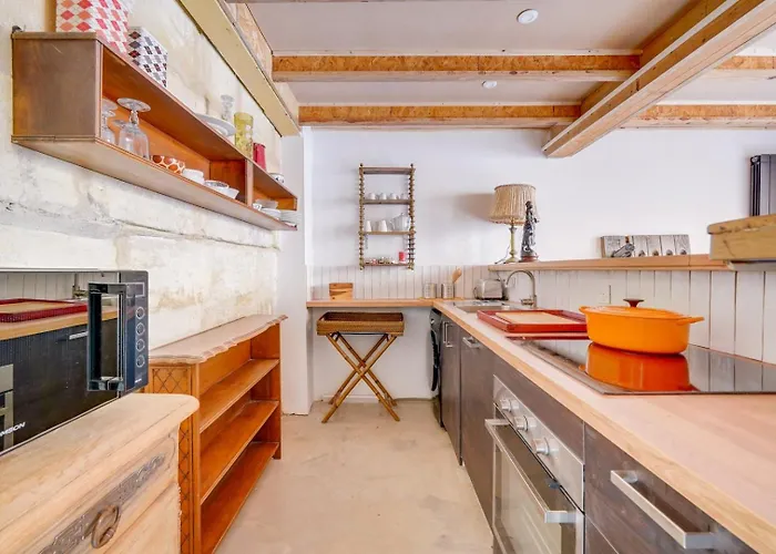 Гостевой дом Very Charming Chartrons