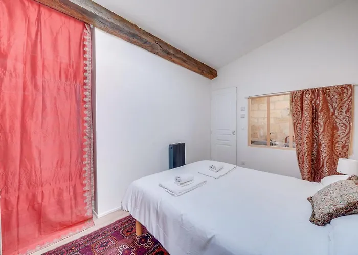 Very Charming Chartrons 4* Bordeaux